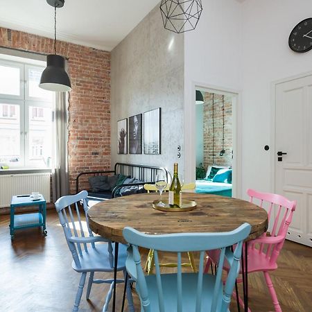 Discover Krakow Apartments - 3 Rakowicka St - Amazing Loft Near Main Station - Netflix المظهر الخارجي الصورة