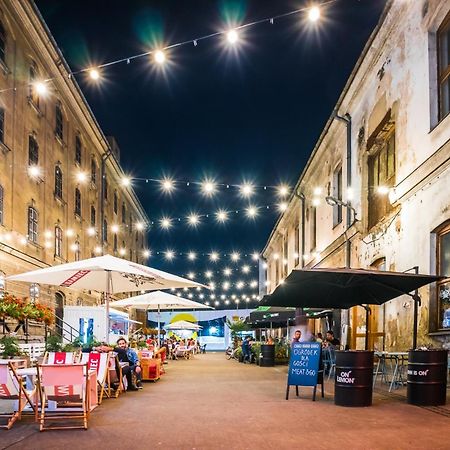 Discover Krakow Apartments - 3 Rakowicka St - Amazing Loft Near Main Station - Netflix المظهر الخارجي الصورة